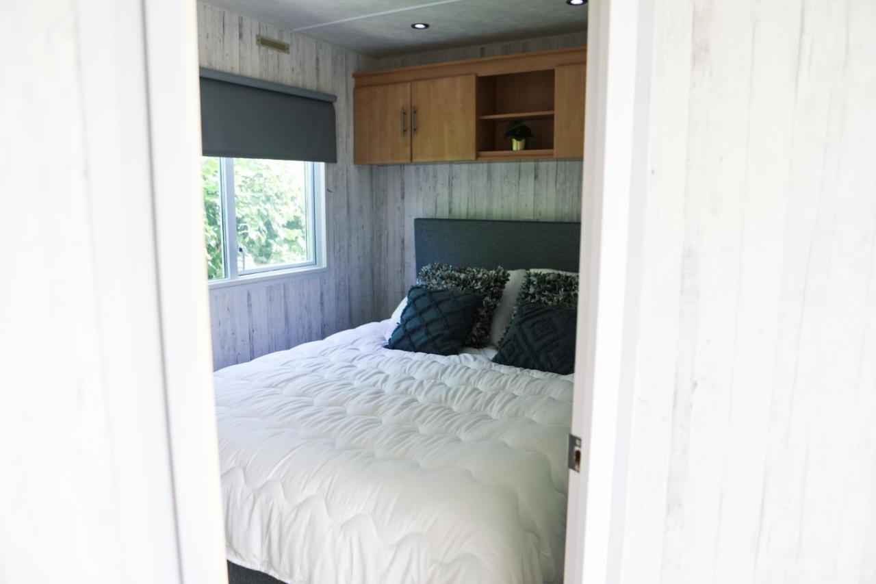 Chalet Op 5* Camping De Paardekreek Kortgene Exterior photo